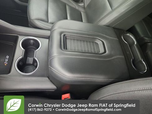 Used 2024 Chevrolet Suburban LT image 28