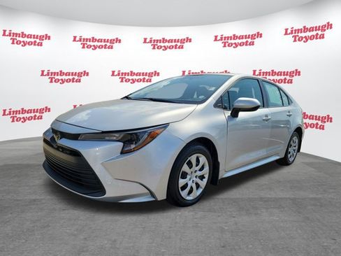 Used 2026 Toyota Corolla LE FWD image 20