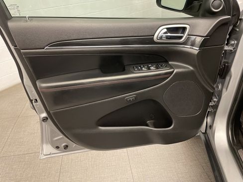 Used 2018 Jeep Grand Cherokee Trailhawk image 23