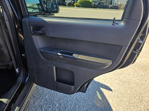 Used 2010 Ford Escape XLT AWD/4WD image 14