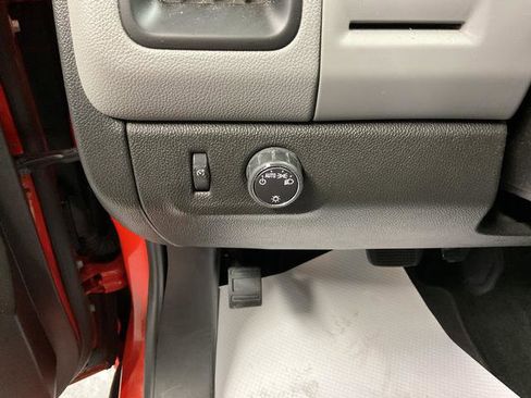 Used 2016 Chevrolet Colorado W/T w/ WT Convenience Package image 8