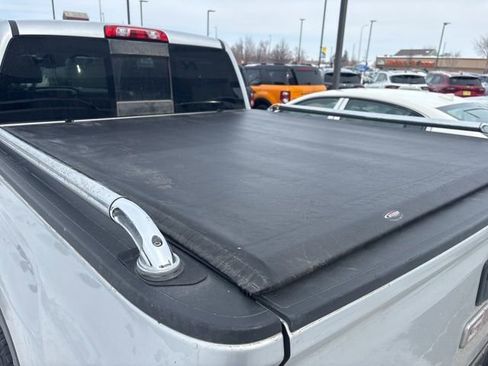 Used 2018 GMC Sierra 1500 SLT image 10