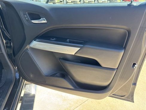 Used 2018 Chevrolet Colorado LT w/ Luxury Package, Chrome AWD/4WD image 18