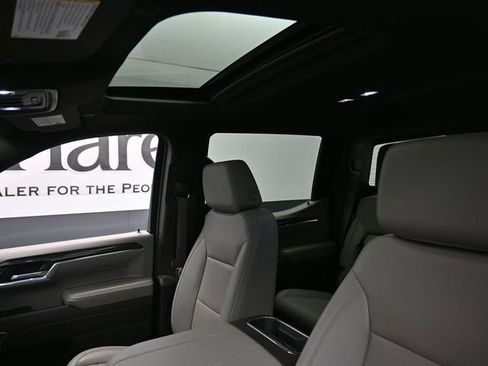 Used 2023 Chevrolet Silverado 1500 LTZ w/ LTZ Convenience Package II image 17