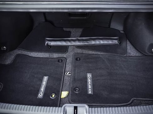Certified 2022 Lexus ES 350 w/ Premium Package FWD image 23