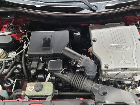 Used 2018 Mitsubishi Outlander GT AWD/4WD image 30