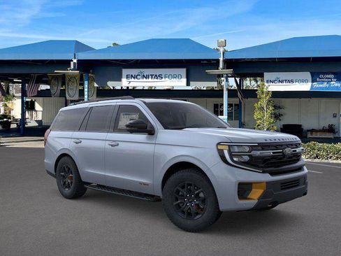 New 2026 Ford Expedition Tremor image 7