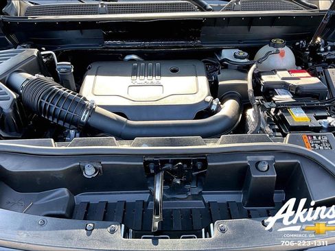 Certified 2023 GMC Acadia SLE w/ Driver Convenience Package image 21