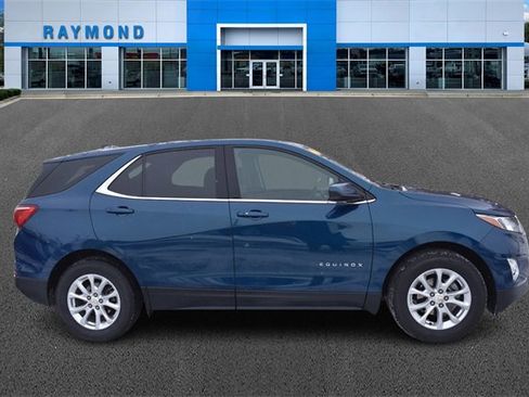 Certified 2020 Chevrolet Equinox LT image 2