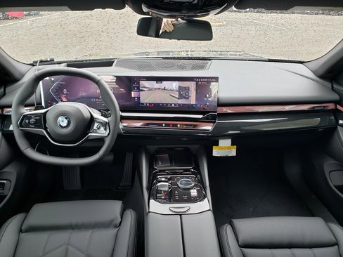 New 2026 BMW 540i xDrive image 13