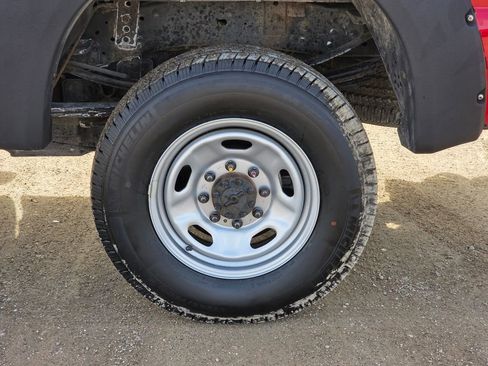 Used 2015 Ford F350 Lariat image 11