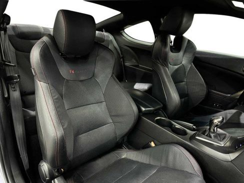 Used 2015 Hyundai Genesis 3.8 image 54