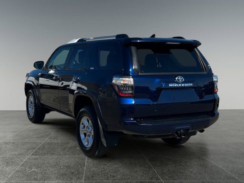 Used 2024 Toyota 4Runner SR5 image 6