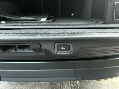 Used 2021 Land Rover Range Rover P525 Westminster Edition LWB image 15