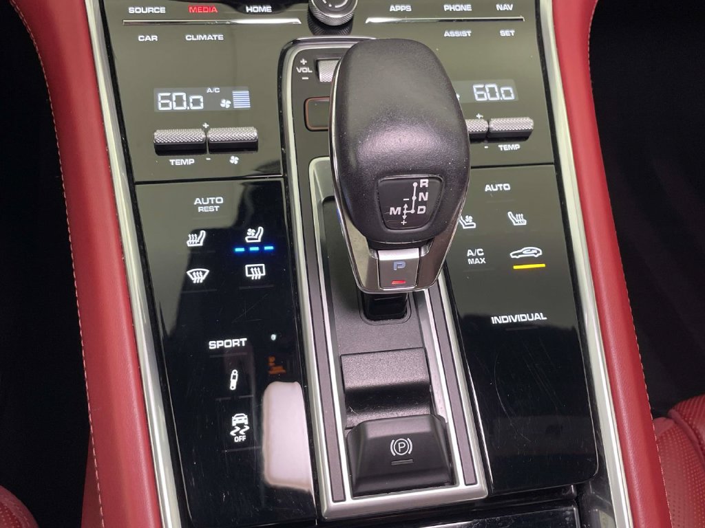Certified 2023 Porsche Panamera 4 AWD/4WD image 34