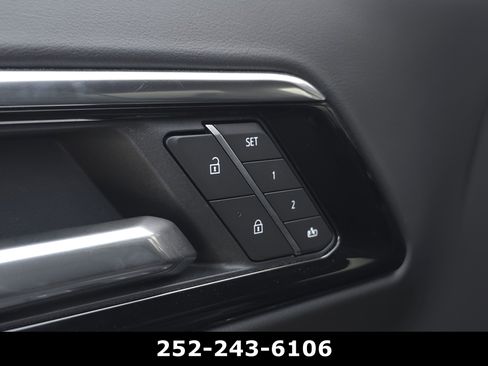 Used 2025 Chevrolet Tahoe Premier image 12