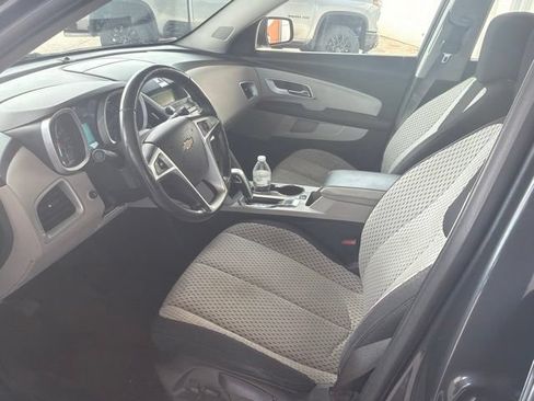 Used 2011 Chevrolet Equinox LS w/ Bluetooth Package FWD image 9