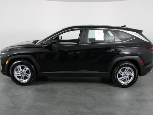 Certified 2026 Hyundai Tucson SE FWD image 14