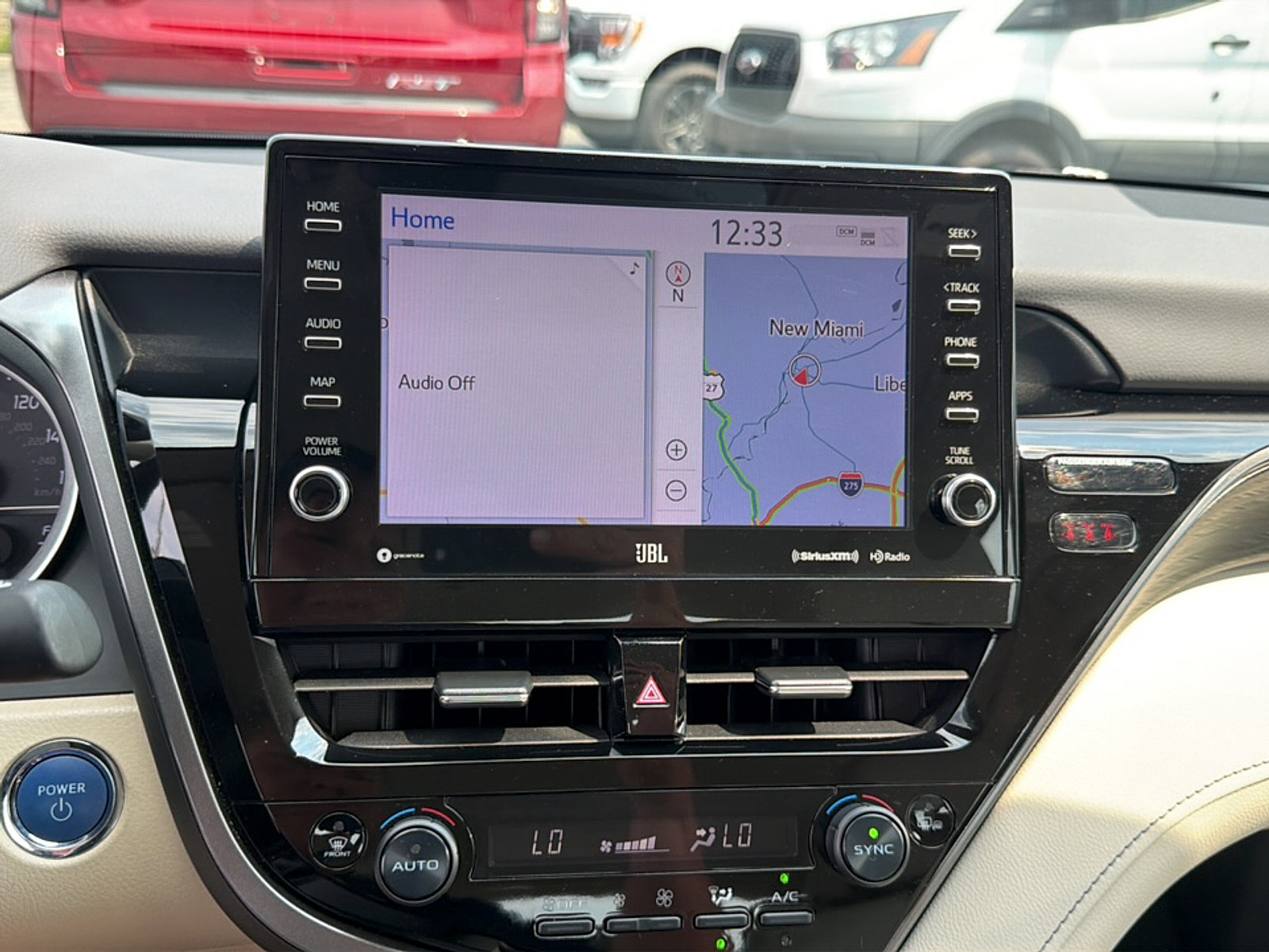 Used 2022 Toyota Camry XLE w/ Navigation Upgrade Package FWD image 13