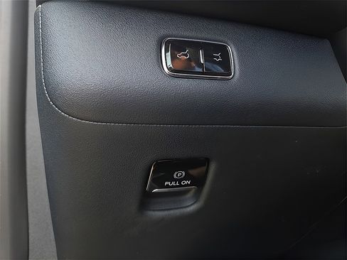 New 2025 Lincoln Navigator L Reserve w/ Jet Appearance Package image 15