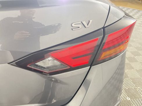 Used 2024 Nissan Altima 2.5 SV image 12