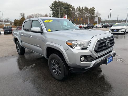 Used 2023 Toyota Tacoma SR5 image 8