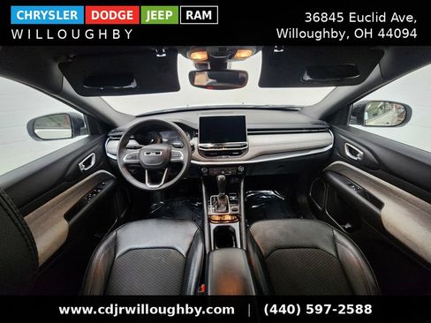 Used 2024 Jeep Compass Latitude AWD/4WD image 28