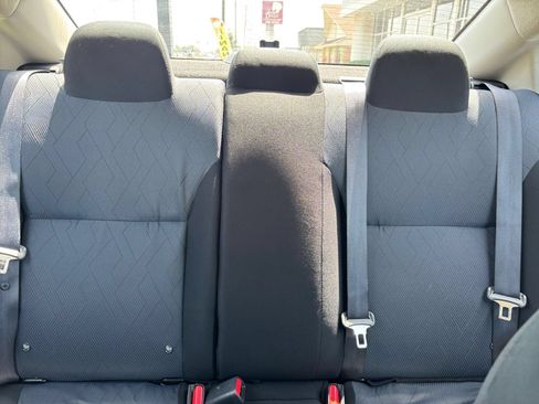 Used 2025 Nissan Versa SV FWD image 36
