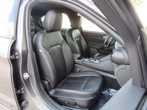 Used 2023 Alfa Romeo Giulia Sprint image 20