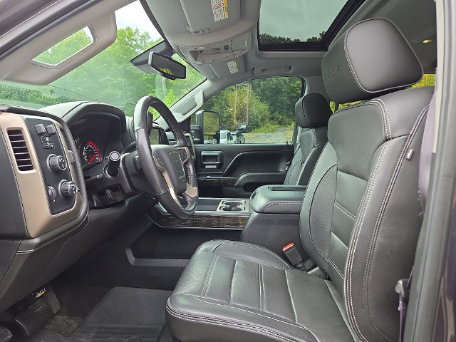 Used 2016 GMC Sierra 2500 Denali AWD/4WD image 2