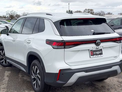 New 2026 Volkswagen Tiguan S image 9