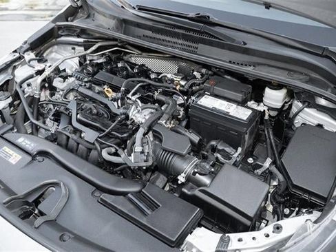 Used 2023 Toyota Corolla LE image 40