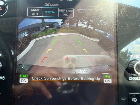 Used 2025 Subaru Crosstrek 2.5i Limited w/ Popular Package #4A AWD/4WD image 32