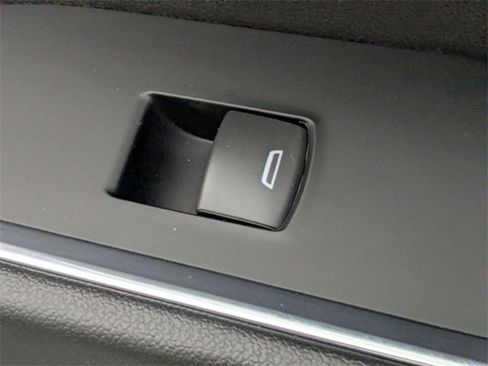 Certified 2025 Chevrolet Malibu LT w/ LPO, Floor Liner Package image 36