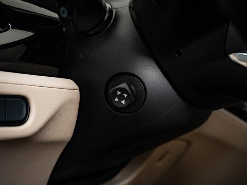 Certified 2023 Acura MDX FWD w/ Technology Package image 42