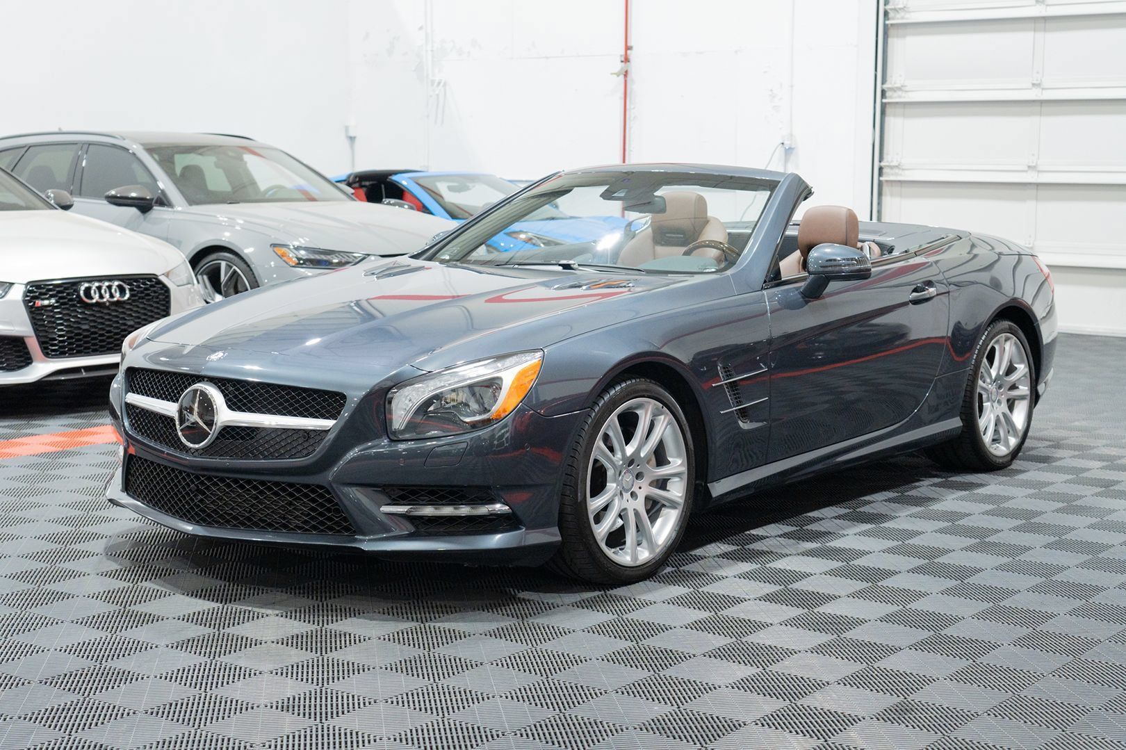 Used 2013 Mercedes-Benz SL 550 image 3