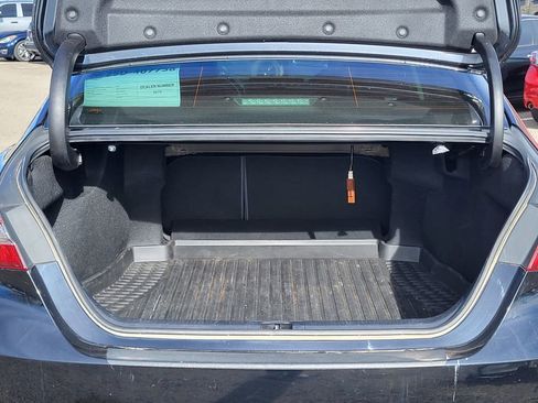Used 2019 Toyota Camry XSE image 28