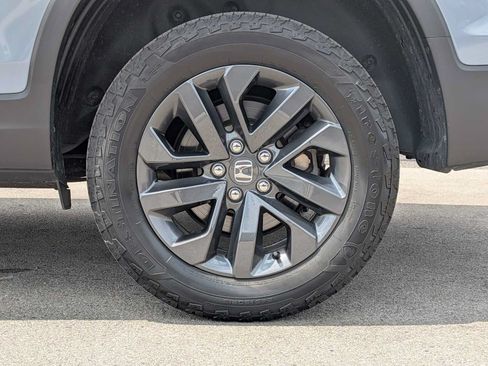 Certified 2023 Honda Ridgeline Sport image 13