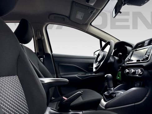 Used 2022 Nissan Versa S image 7