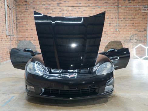 Used 2008 Chevrolet Corvette Convertible w/ Preferred Equipment Group RWD image 25