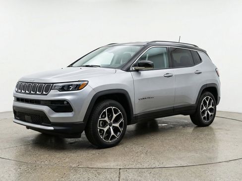 Used 2025 Jeep Compass Limited AWD/4WD image 3