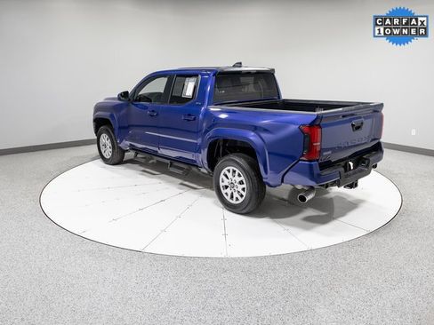 Used 2025 Toyota Tacoma SR5 image 31