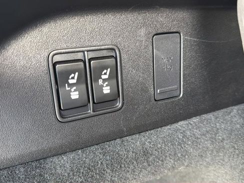 Certified 2021 Lexus RX 350L Premium w/ Premium Package image 21