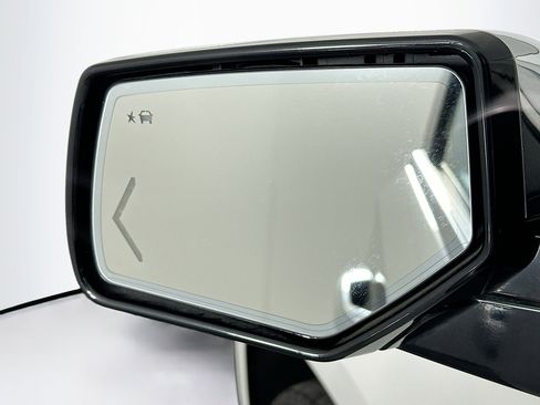 Used 2017 Chevrolet Tahoe Premier image 16