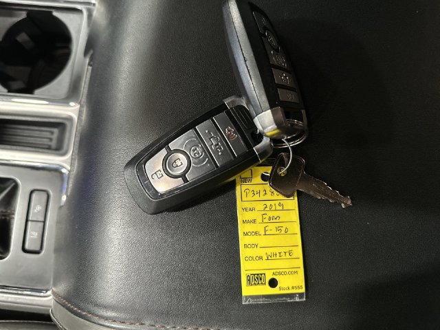 Used 2019 Ford F150 Platinum w/ Equipment Group 701A Luxury AWD/4WD image 33