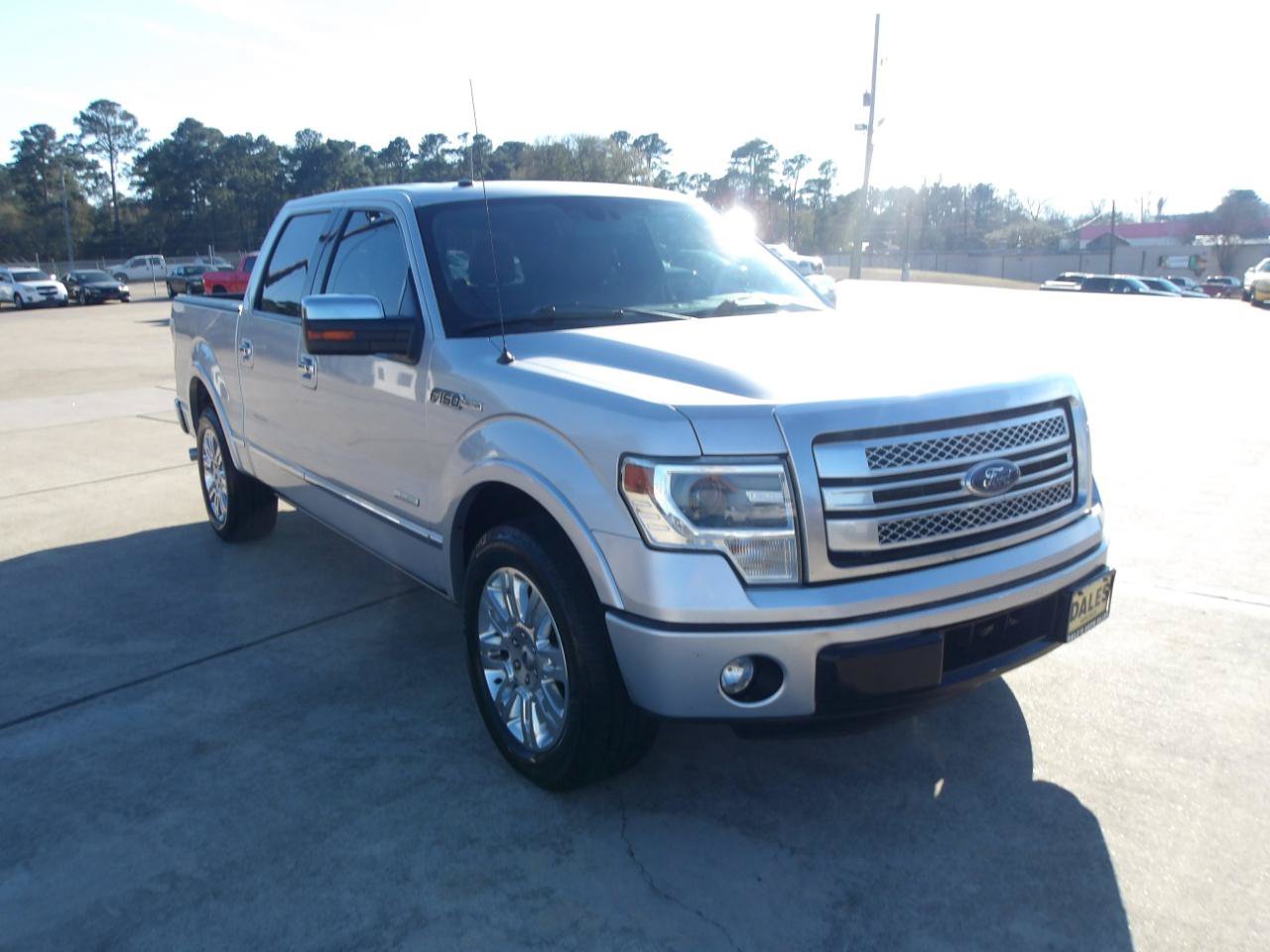 Used 2014 Ford F150 Platinum RWD image 4