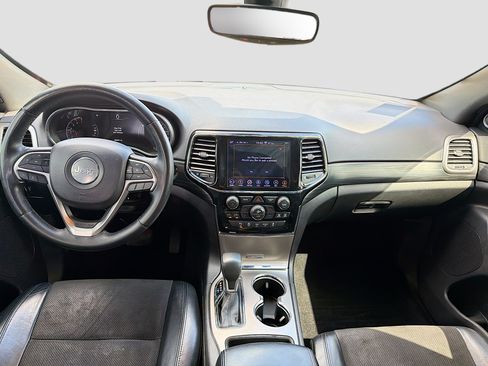Used 2019 Jeep Grand Cherokee Altitude image 16