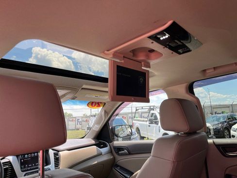 Used 2020 GMC Yukon SLT w/ Open Road Package AWD/4WD image 16