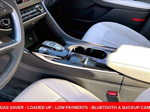 Used 2023 Hyundai Sonata SE image 17