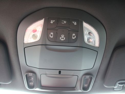 New 2026 Chrysler Pacifica Select image 22